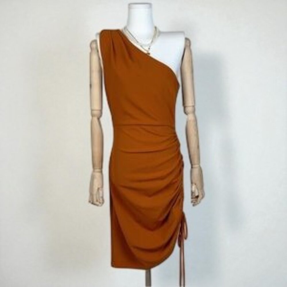 Elliatt Rory One Shoulder Dress Amber - Picture 3 of 6